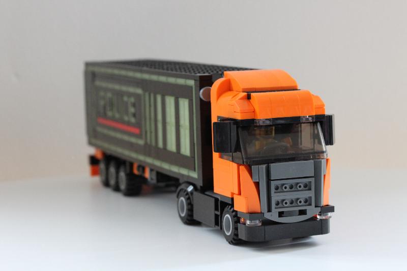scania_highline_3_resized.jpg