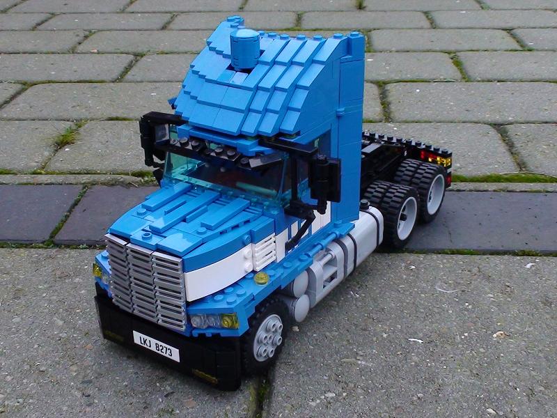 2bluesuntruck.jpg