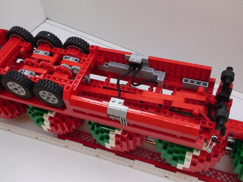 4_trailer6_resized.jpg