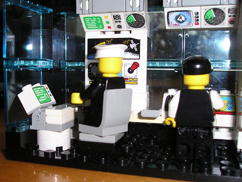 4controlroom.jpg