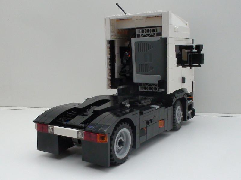 2rear2.jpg