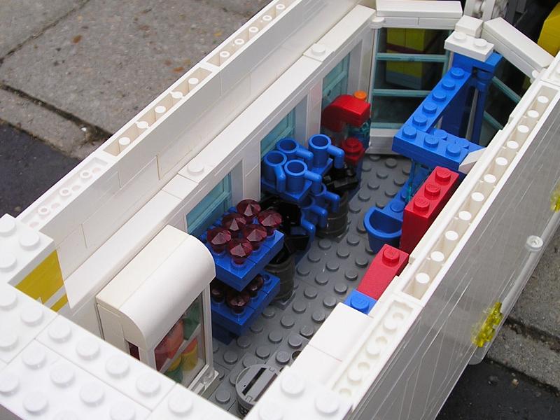 305shop_se.jpg