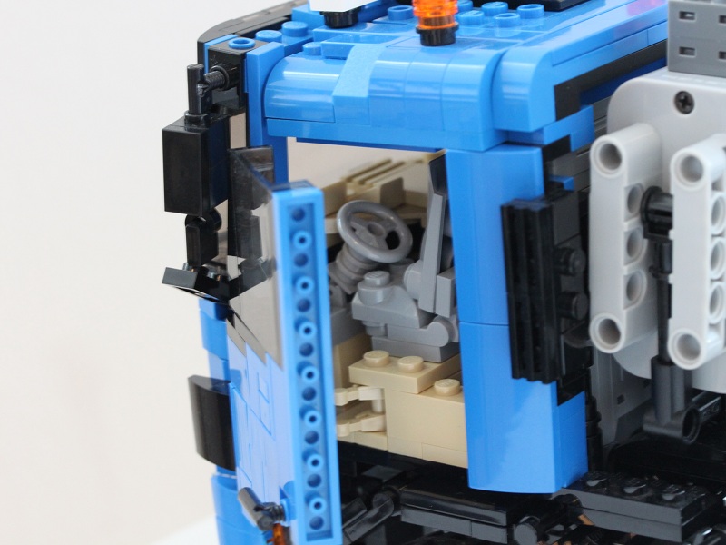 2version1_interior1.jpg