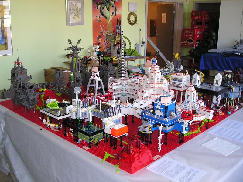 kfmoonbase2008r.jpg