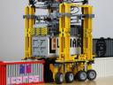 989_straddle_carrier.jpg