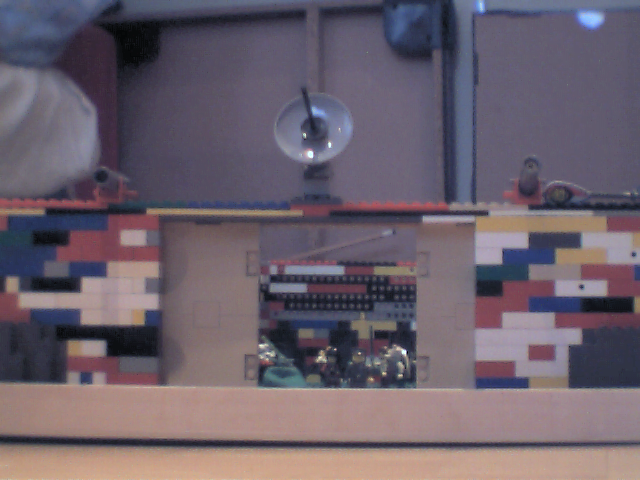 lego4.bmp