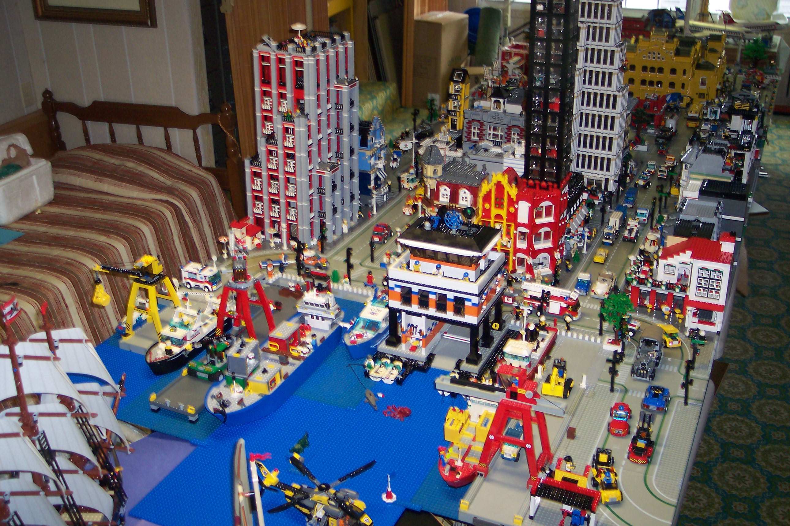 047_panorama_of_harbor.jpg
