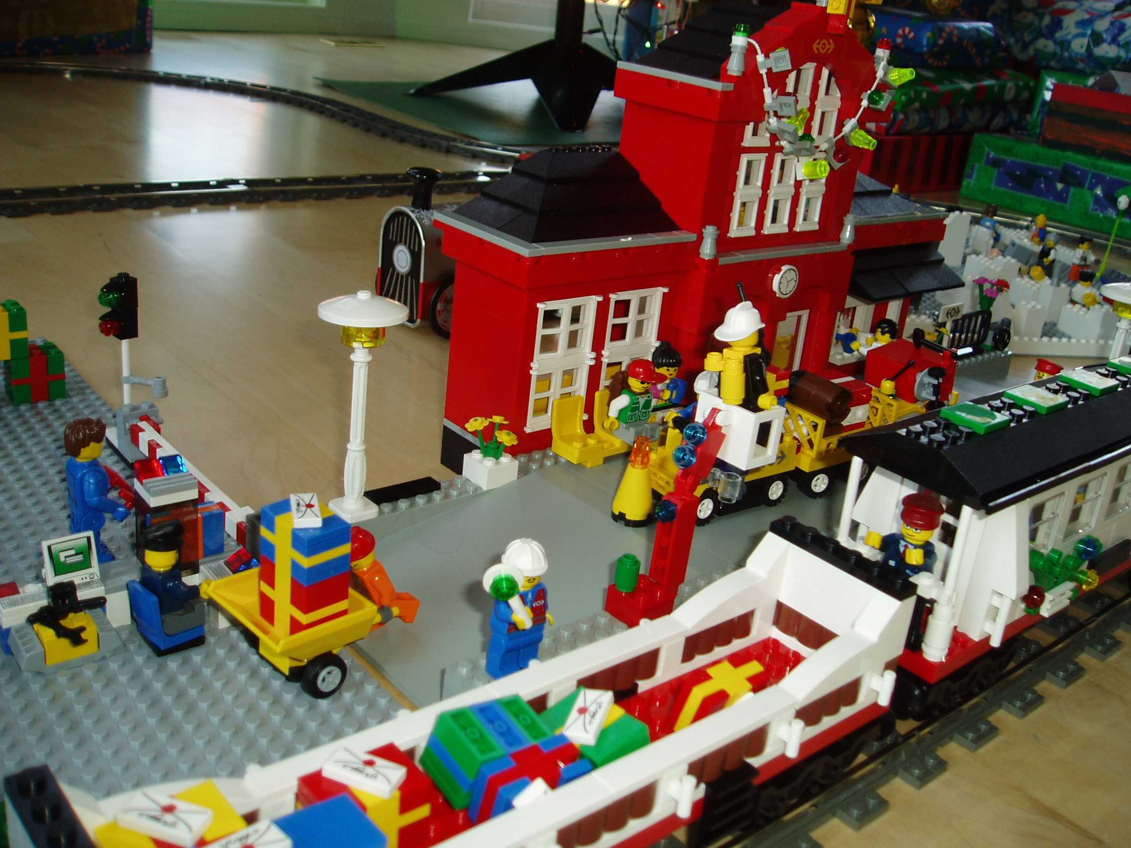 stationcloseup.jpg