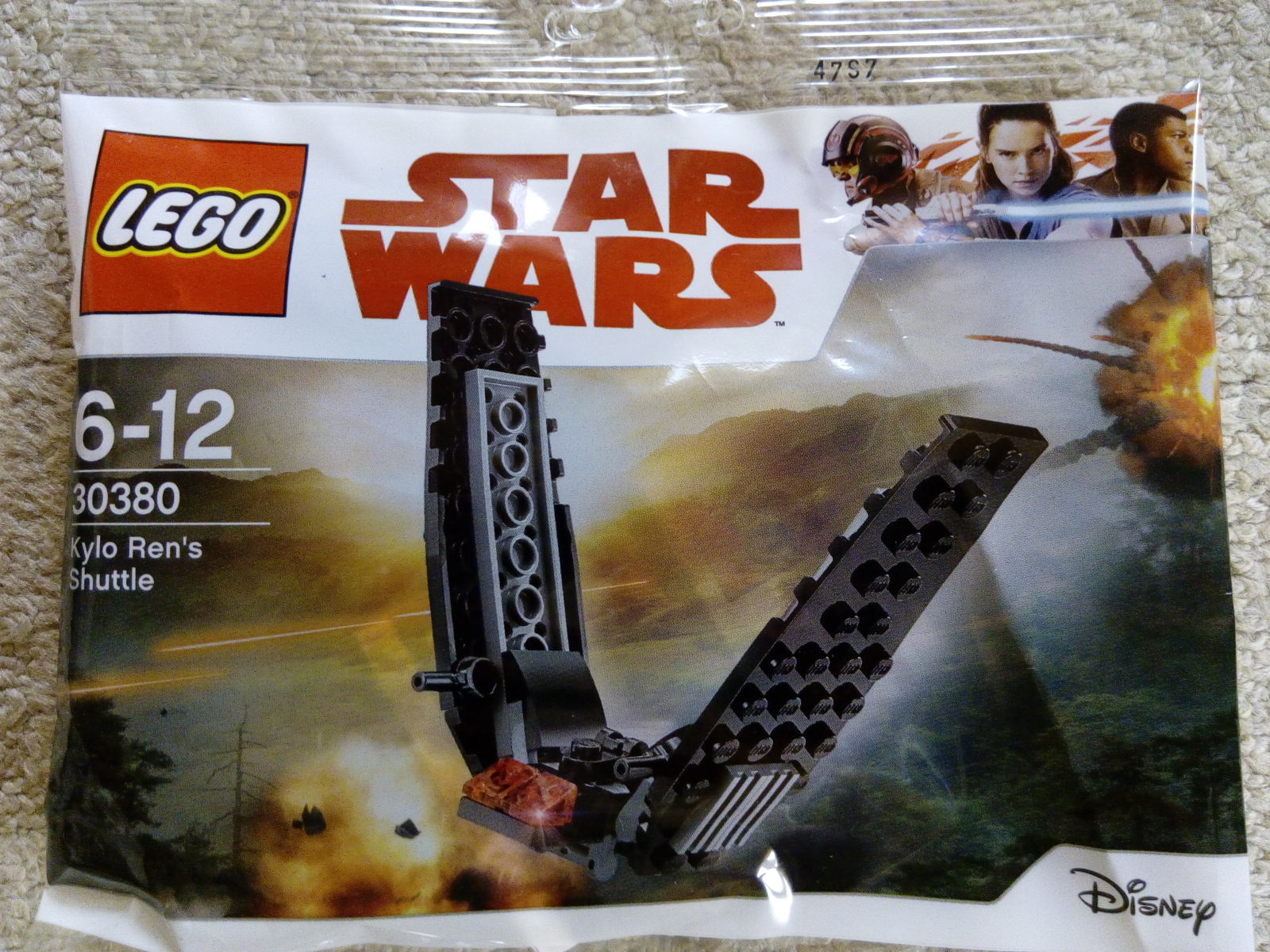 30380_kylo_rens_shuttle_-_mini_polybag.jpg