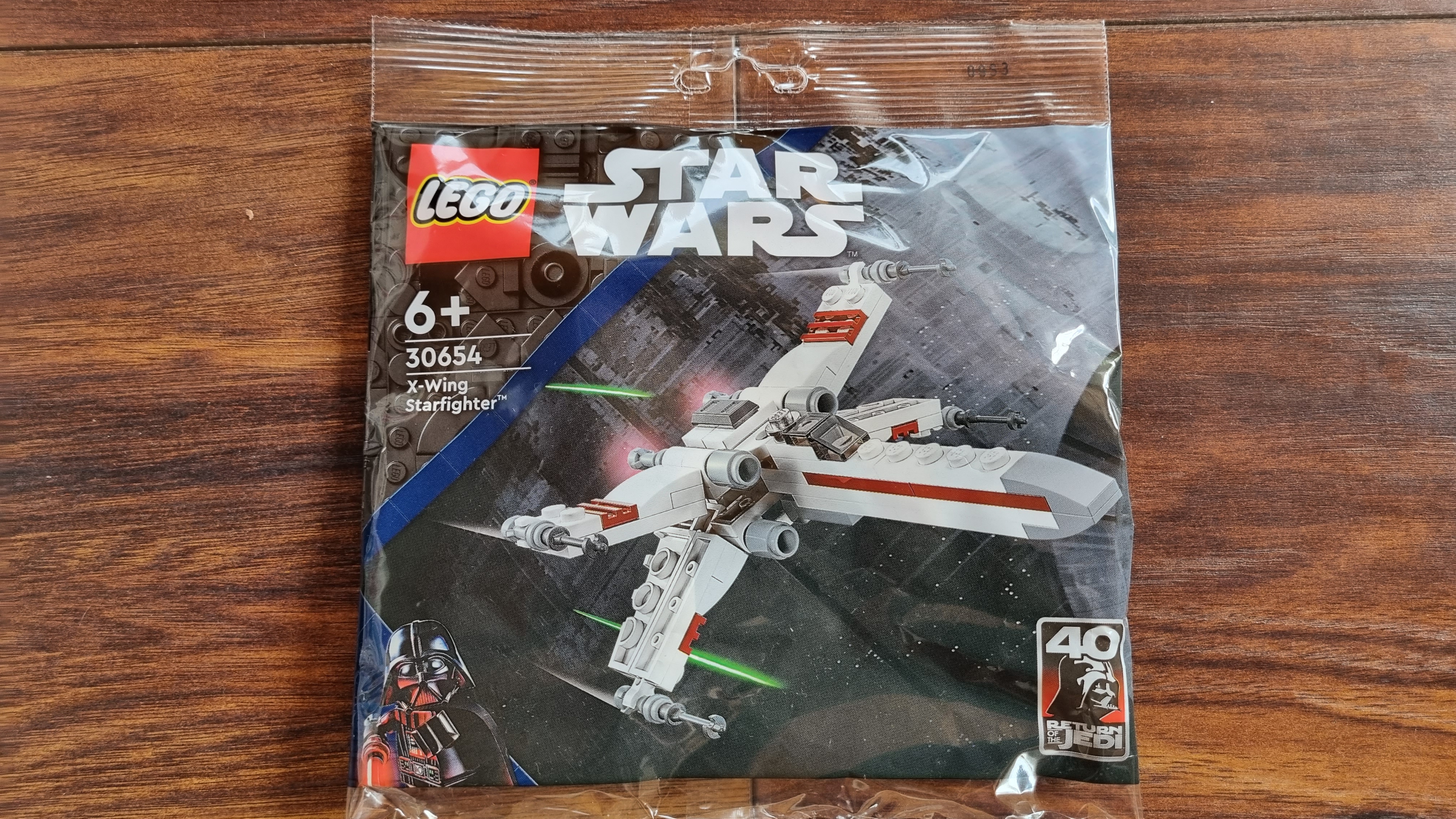30654_x-wing_starfighter_-_mini_polybag.jpg