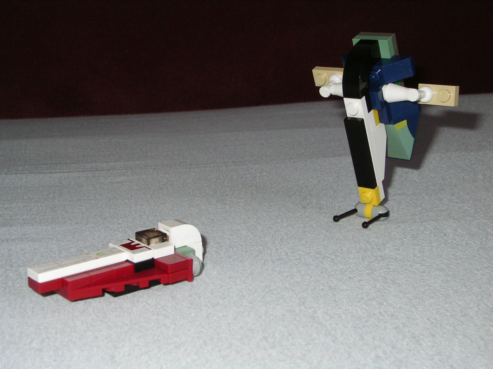 4487_mini_jedi_starfighter_and_slave_i.jpg