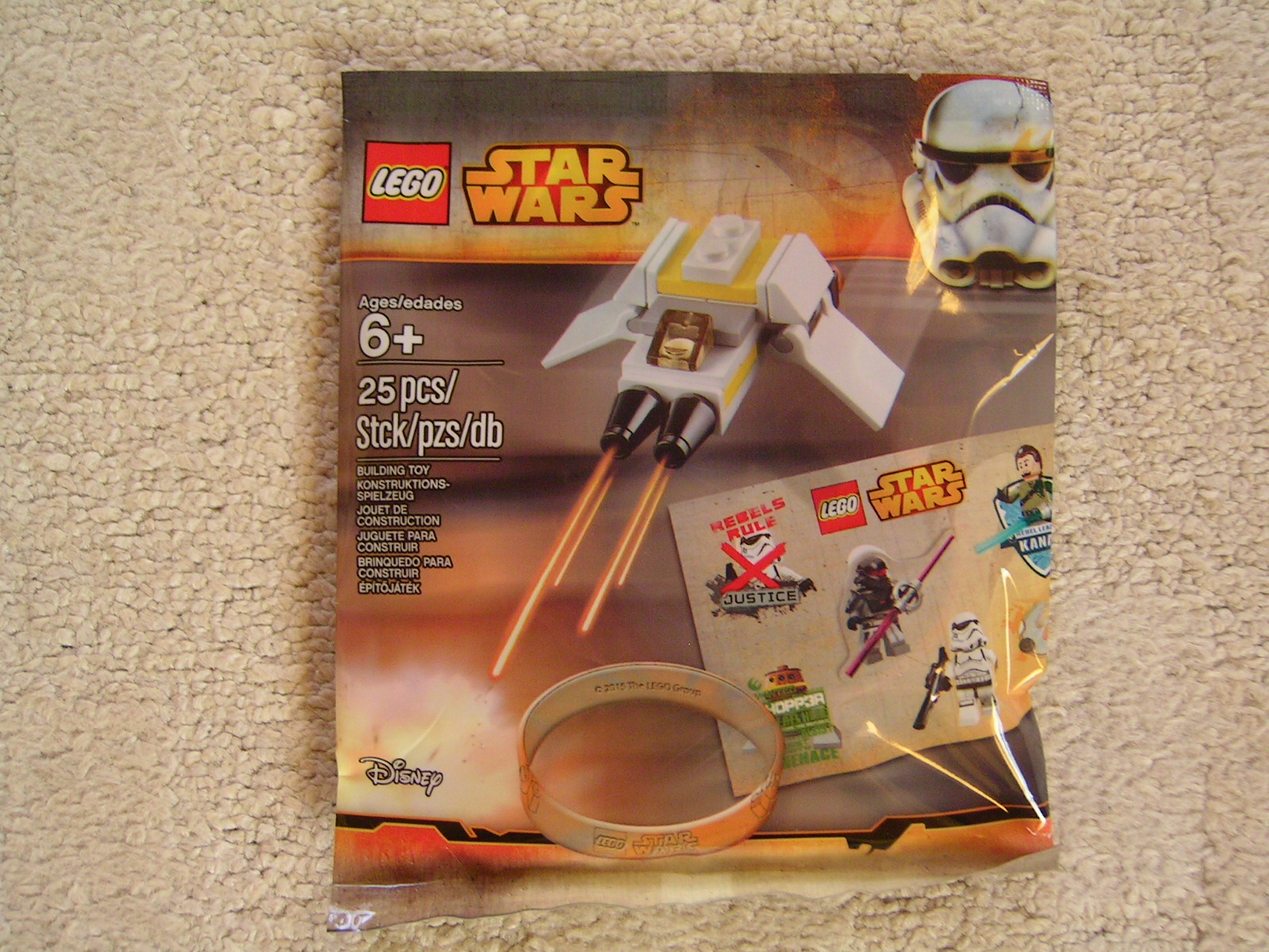 5002939_surprise_pack_with_the_phantom_mini.jpg