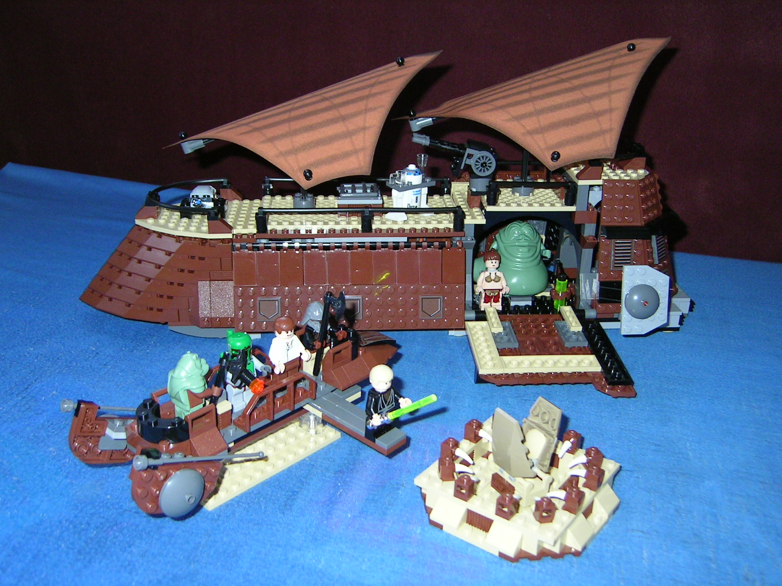6210_jabbas_sail_barge.jpg