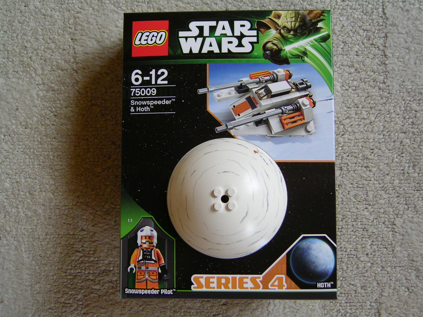 75009_snowspeeder_and_planet_hoth.jpg