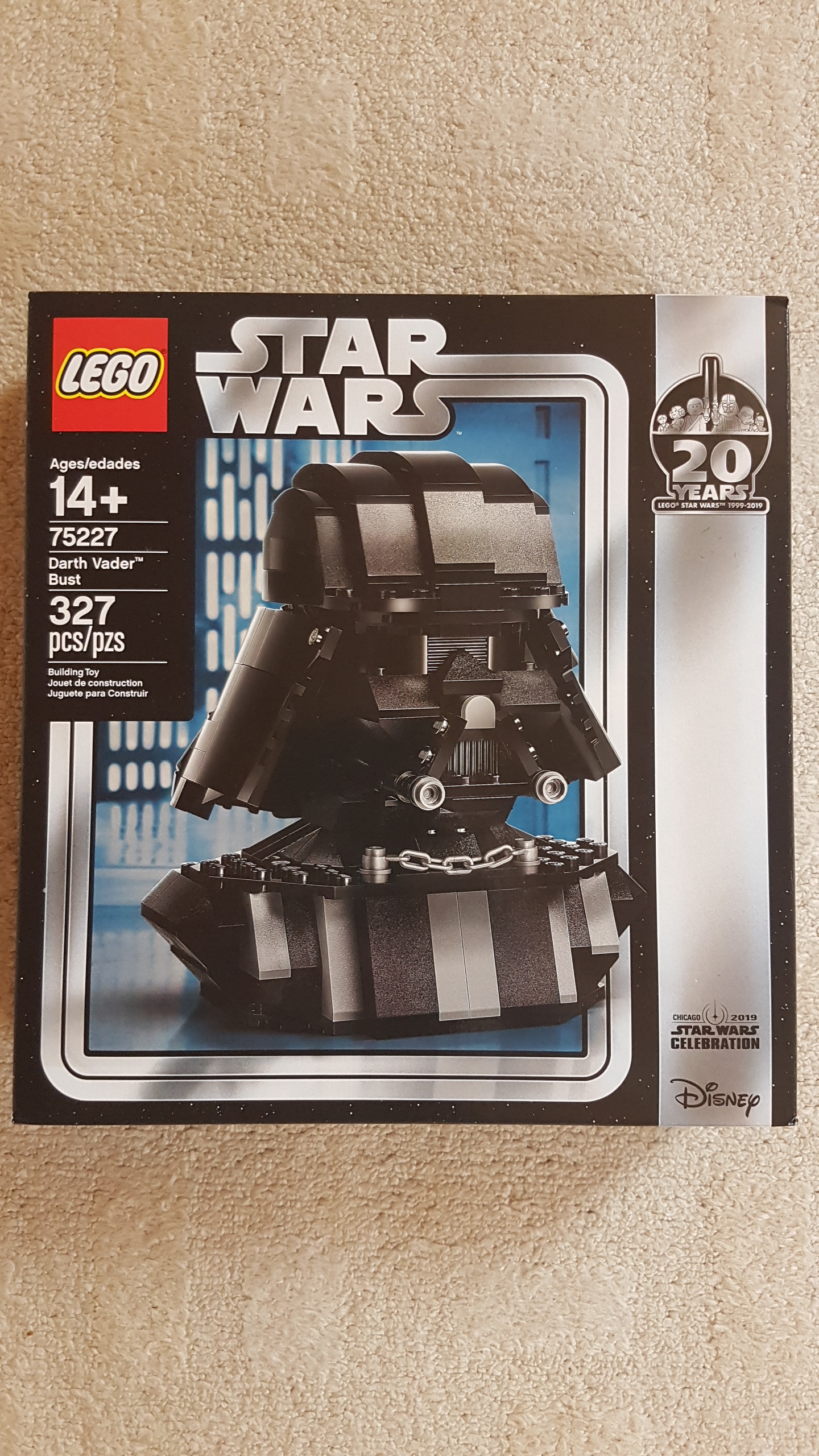 75227_darth_vader_bust.jpg