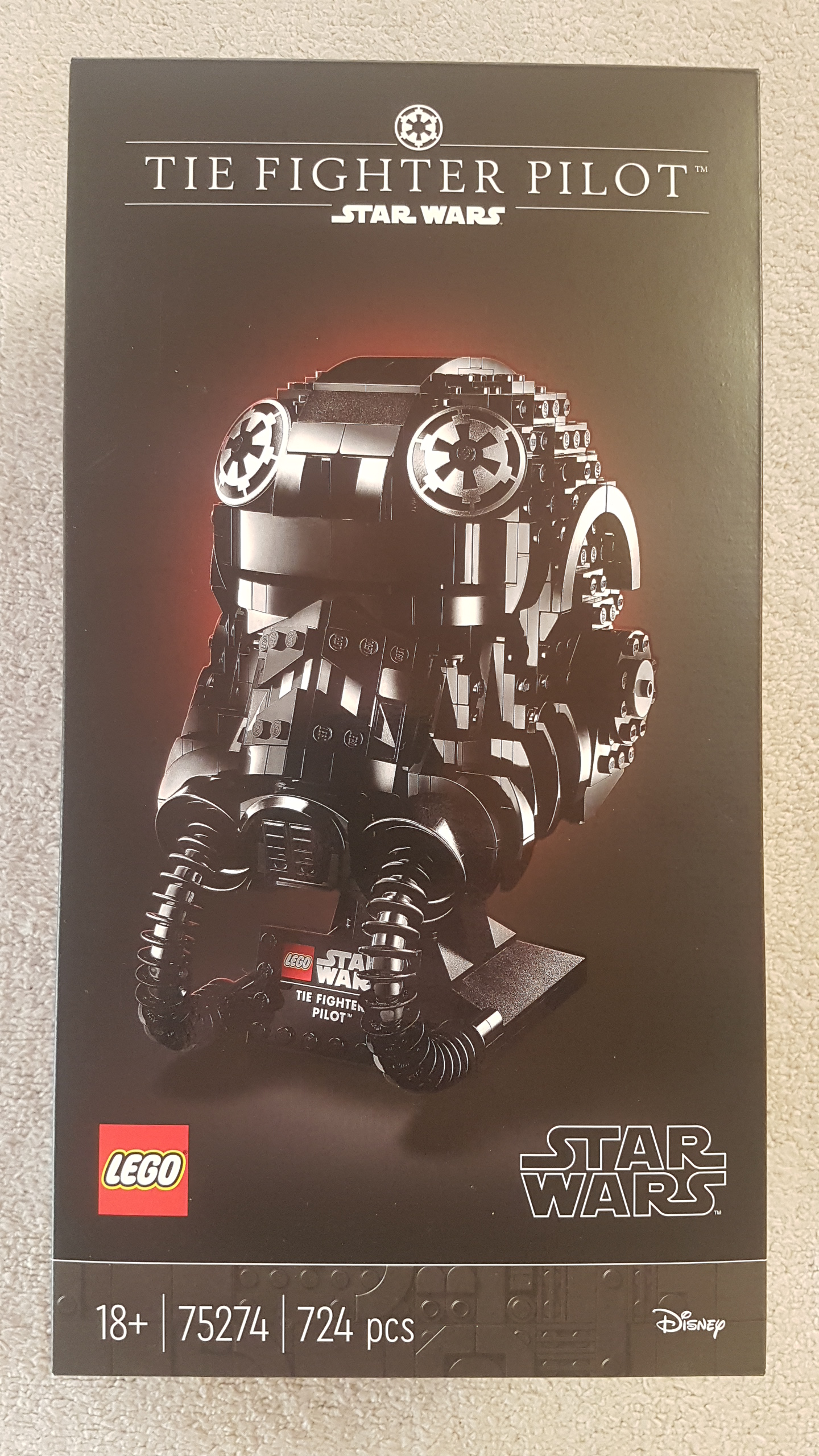 75274_tie_fighter_pilot_helmet.jpg