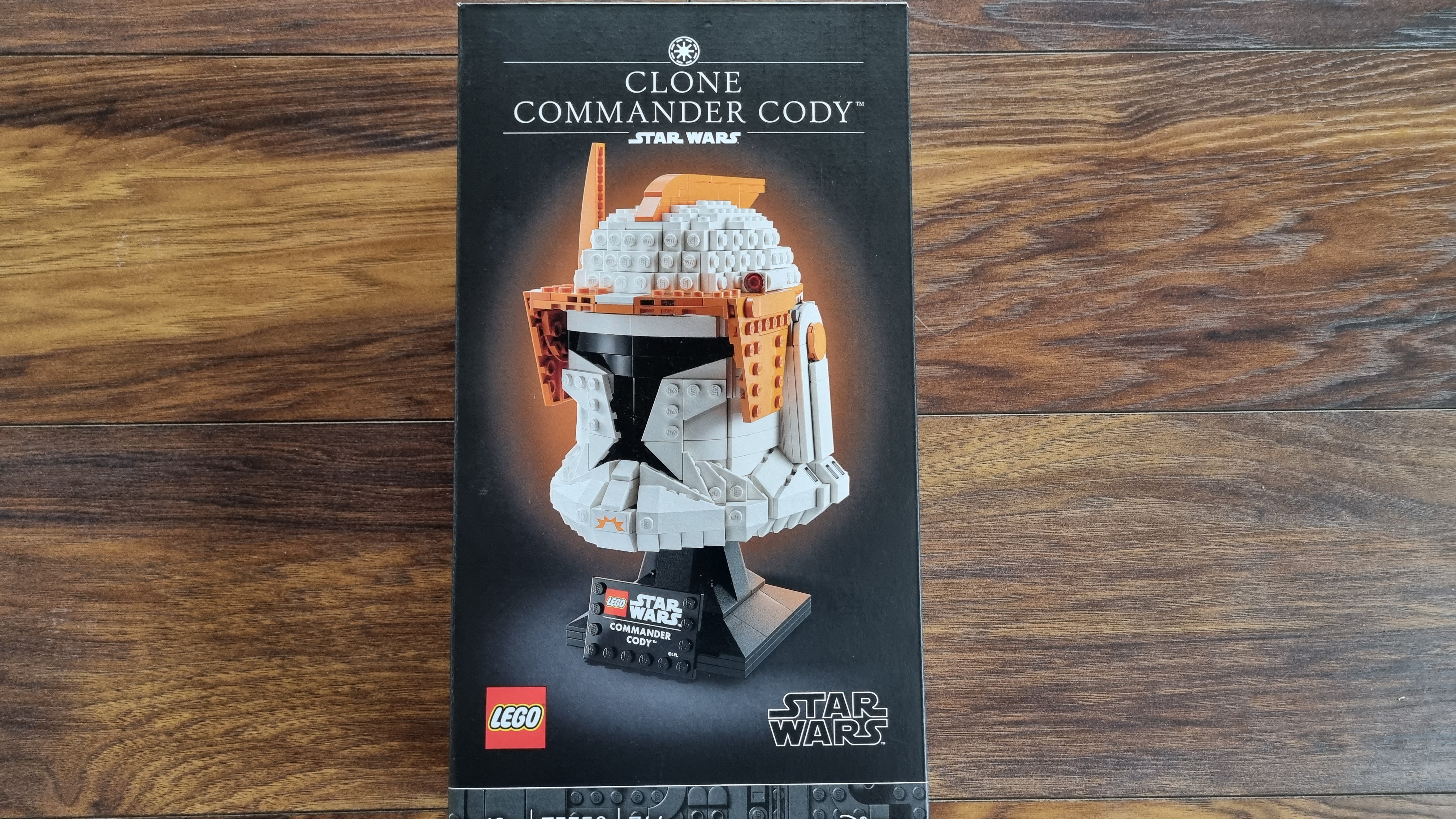 75350_clone_commander_cody_helmet.jpg