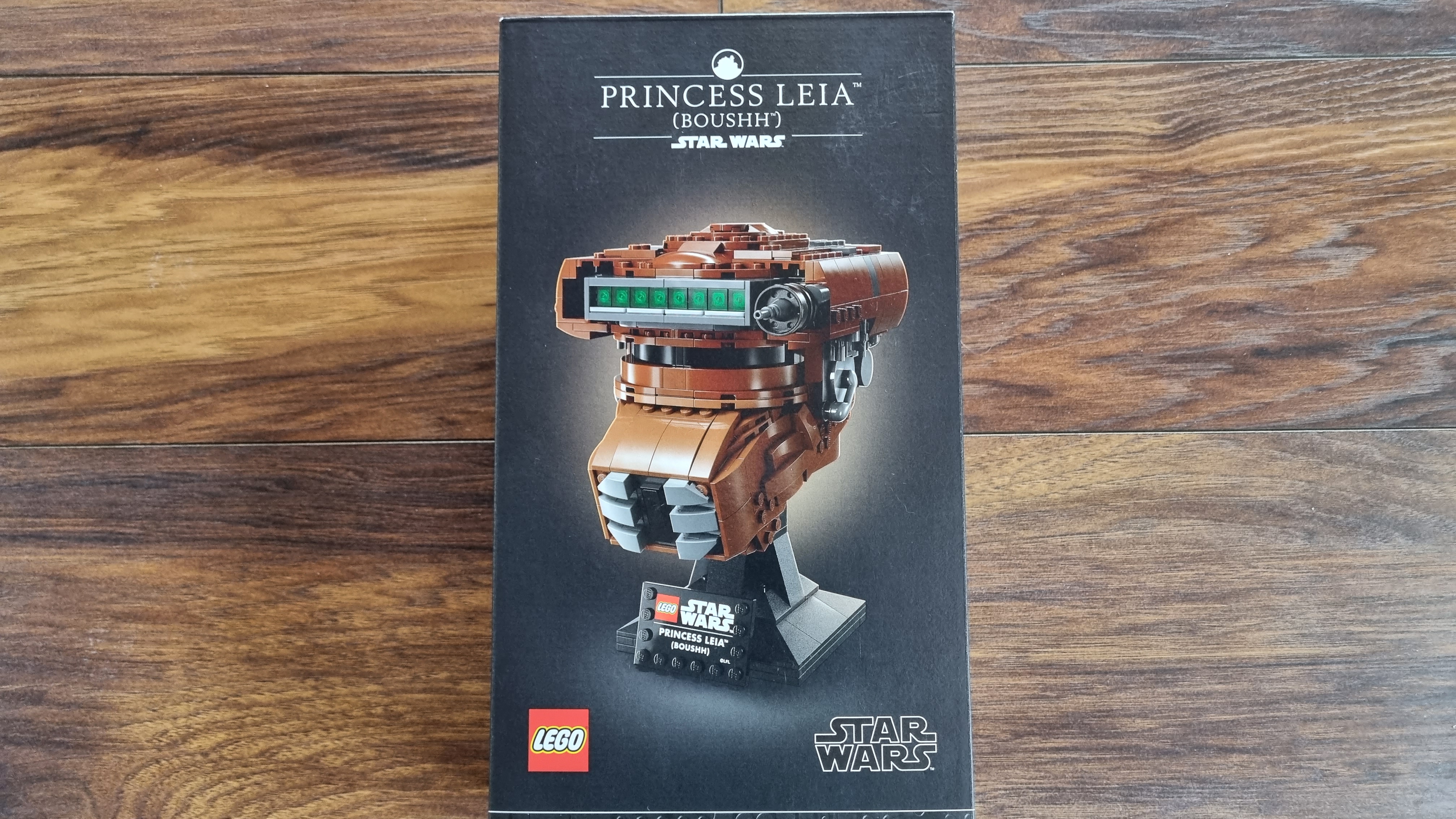 75351_princess_leia_boushh_helmet.jpg