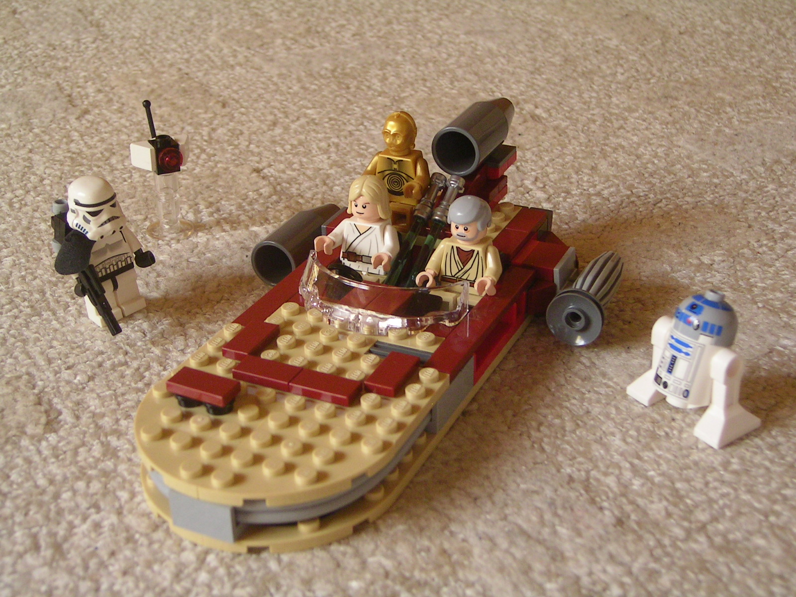 8092_lukes_landspeeder.jpg