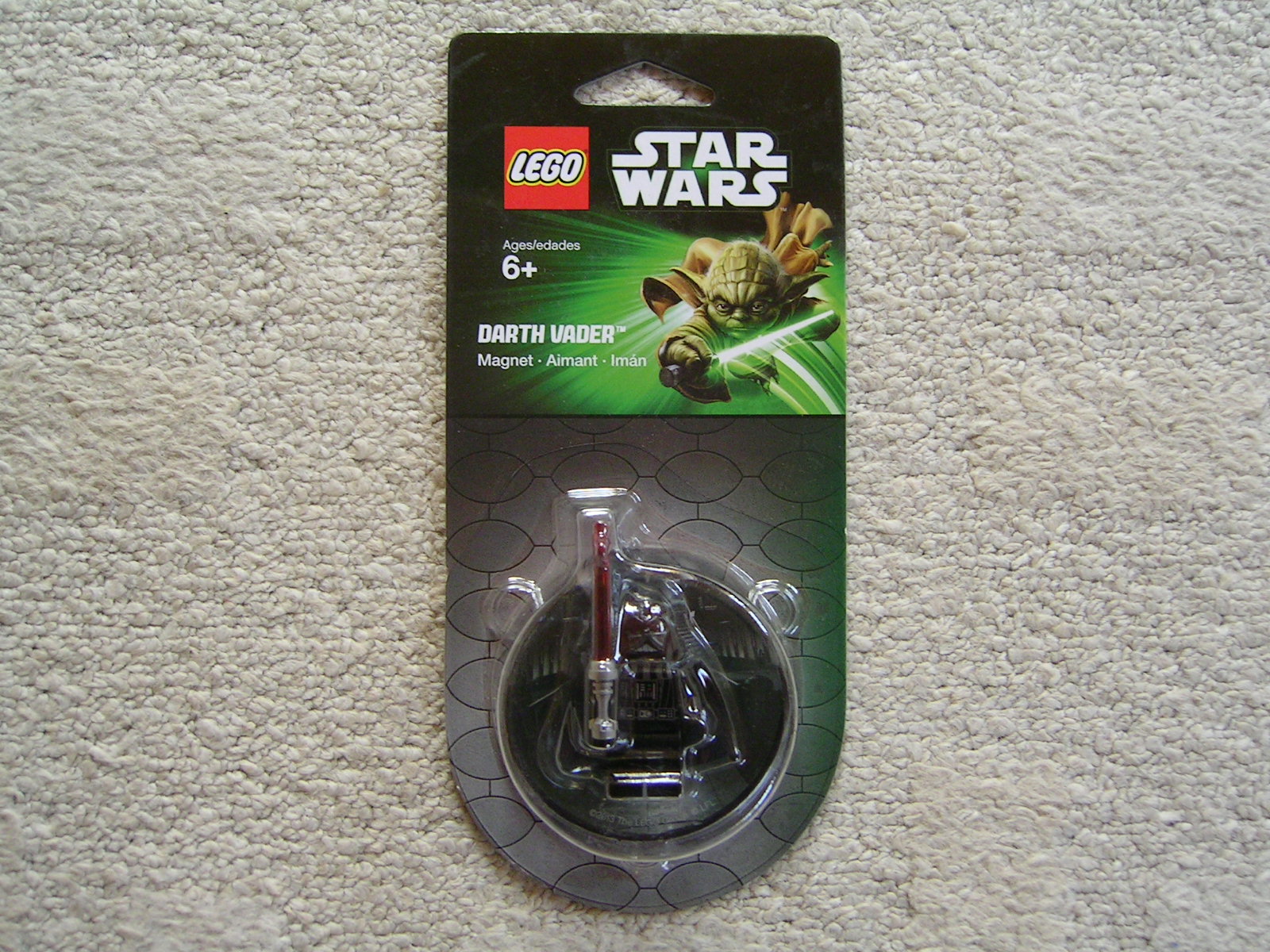 850635_magnet_scene_-_darth_vader.jpg