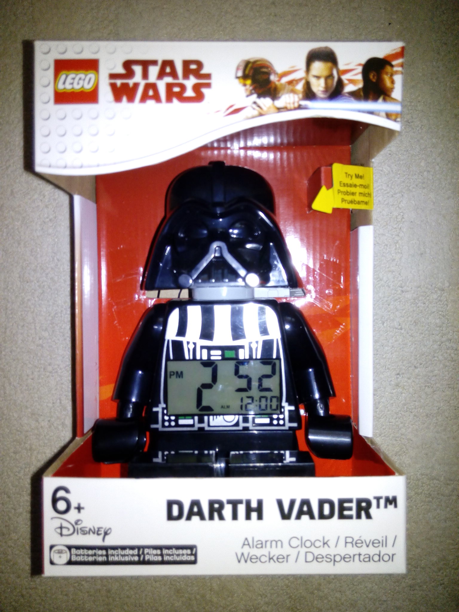 9002113_digital_clock_sw_darth_vader_figure_alarm_clock.jpg