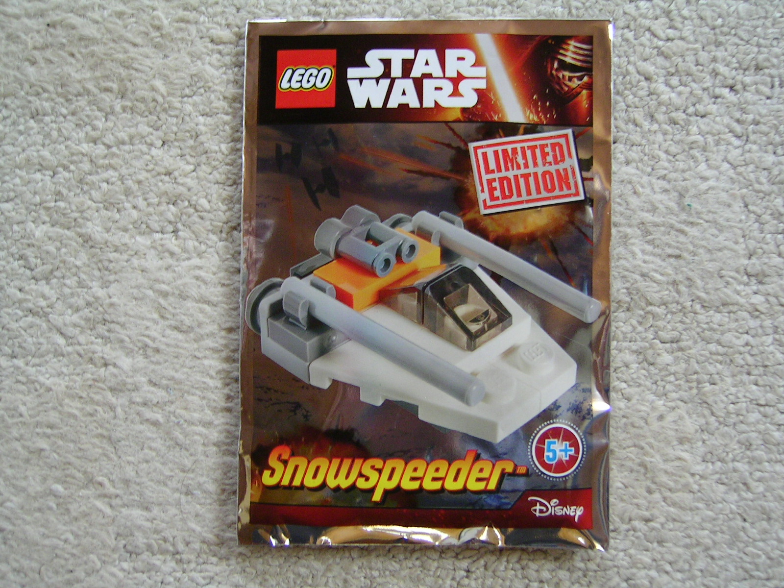 911506_snowspeeder_foil_pack.jpg