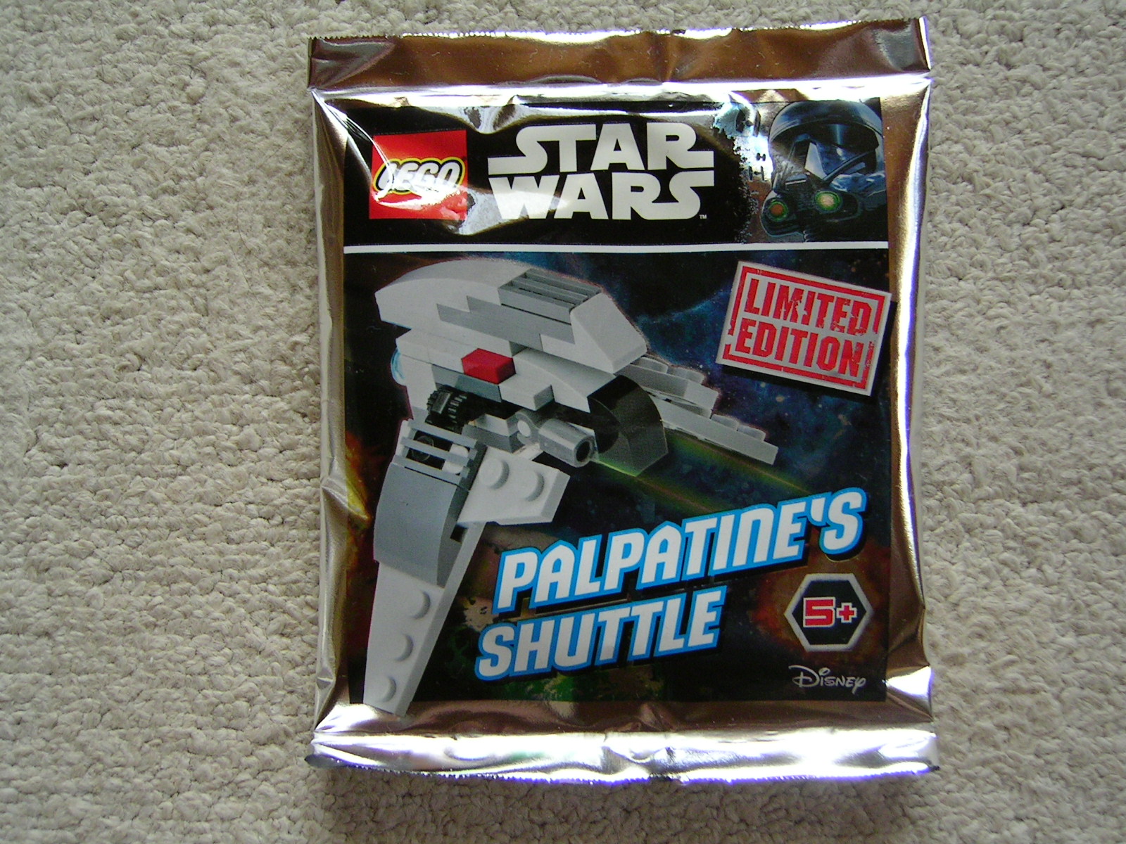 911617_palpatines_shuttle_foil_pack.jpg