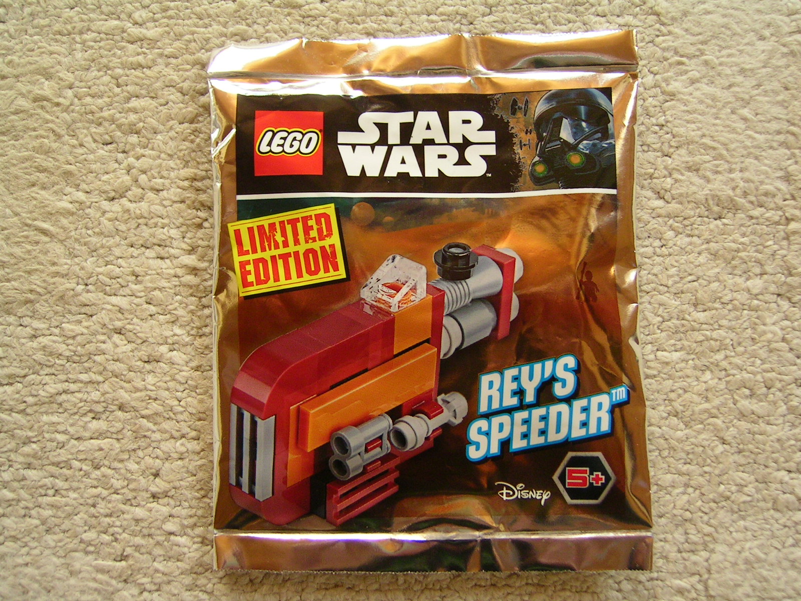 911727_reys_speeder_foil_pack.jpg