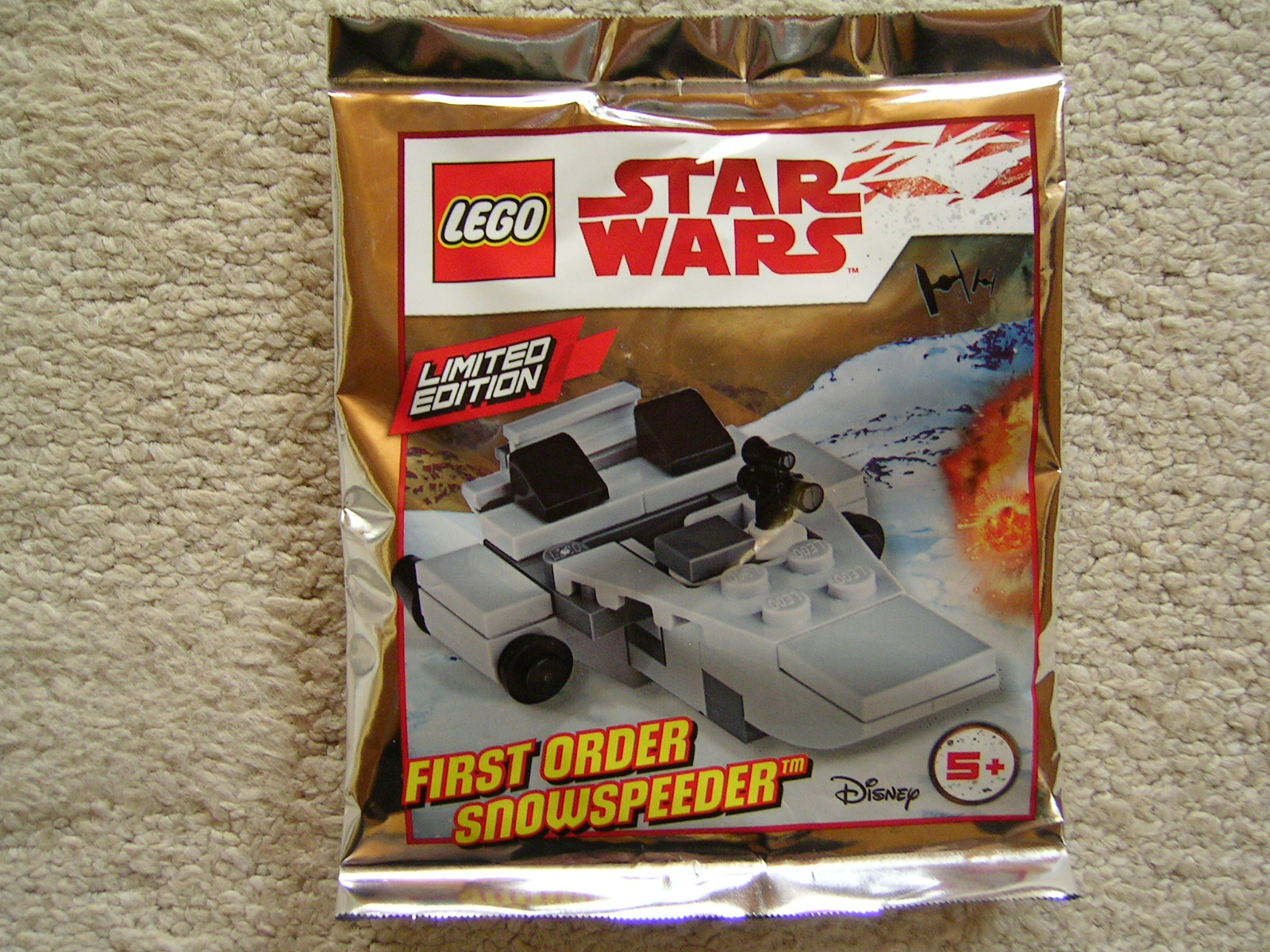 911728_first_order_snowspeeder_foil_pack.jpg