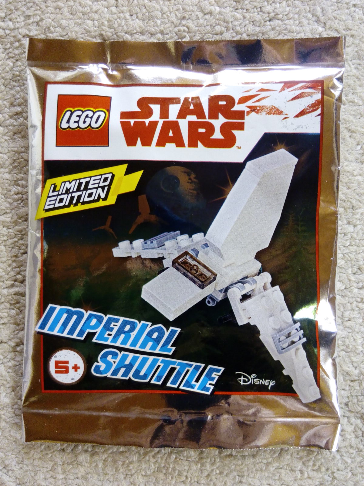 911833_imperial_shuttle_foil_pack.jpg