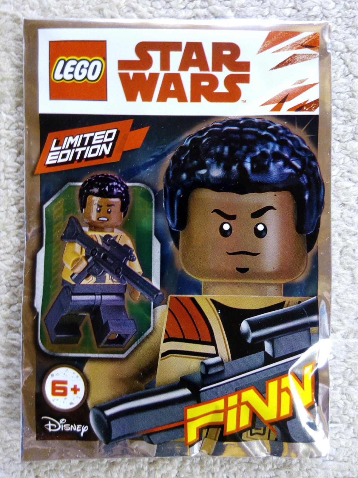 911834_finn_foil_pack.jpg