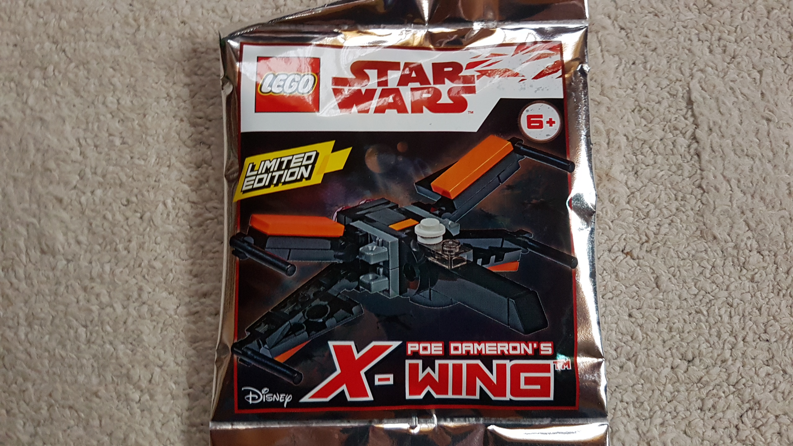 911841_poe_damerons_x-wing_foil_pack.jpg