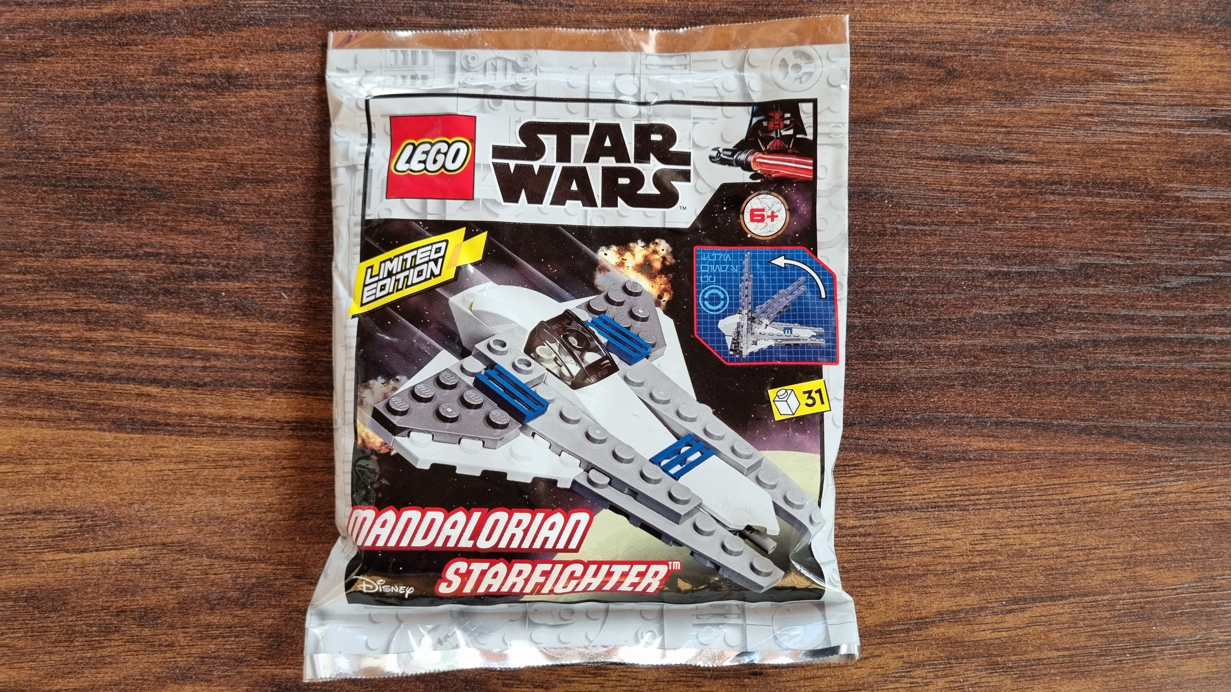 912287_mandalorian_starfighter_foil_pack.jpg