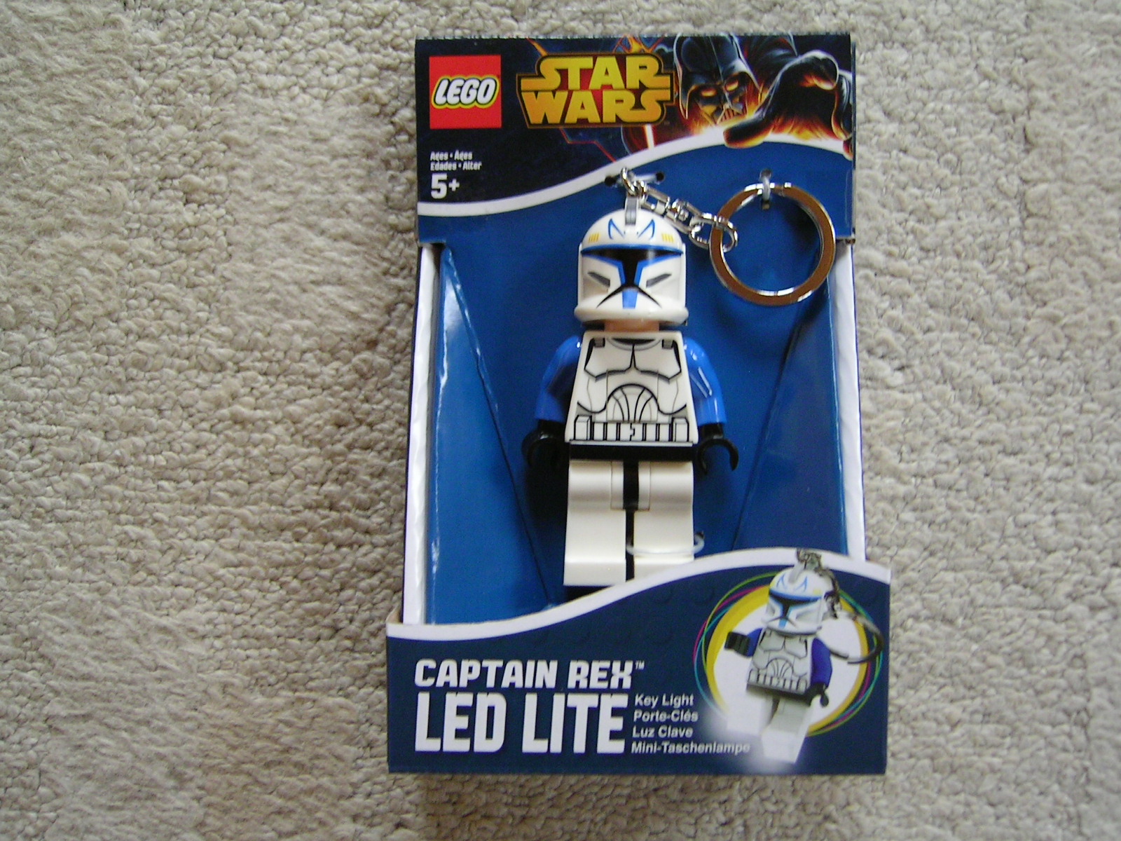 lgl_ke42_captain_rex_light_key_chain.jpg
