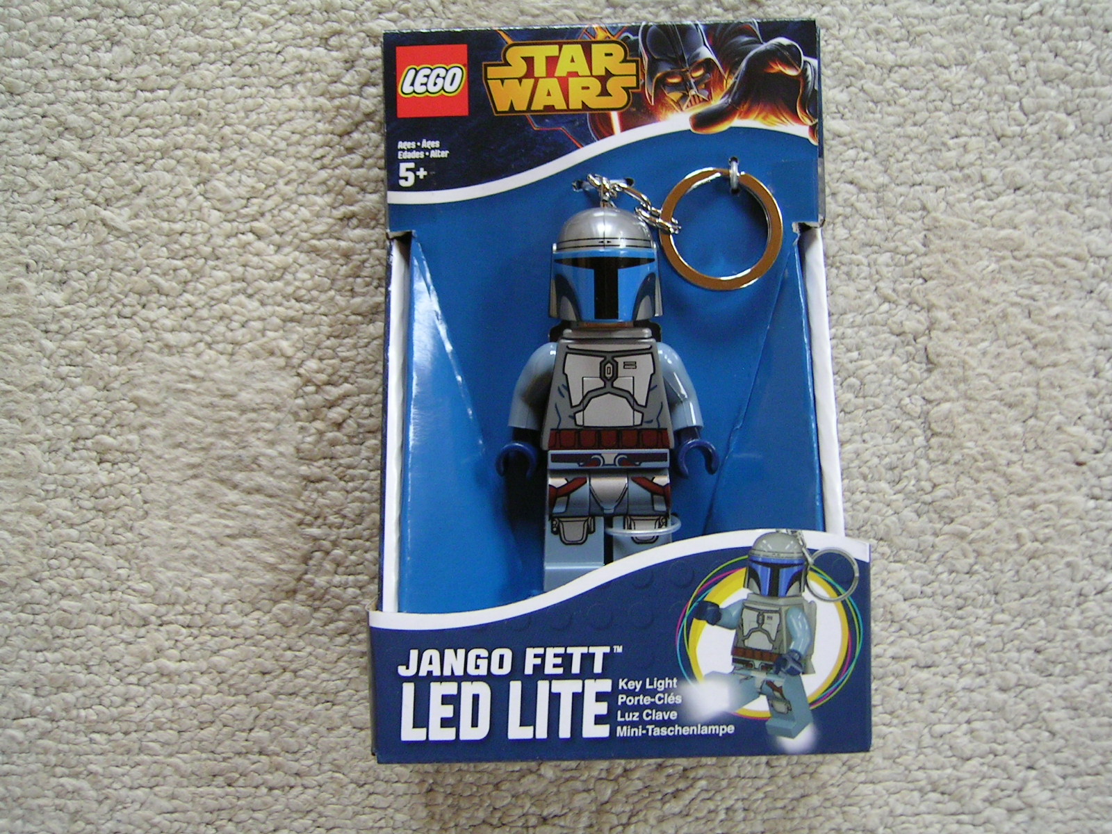 lgl_ke67_jango_fett_light_key_chain.jpg