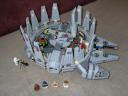 4504_millennium_falcon_0.jpg