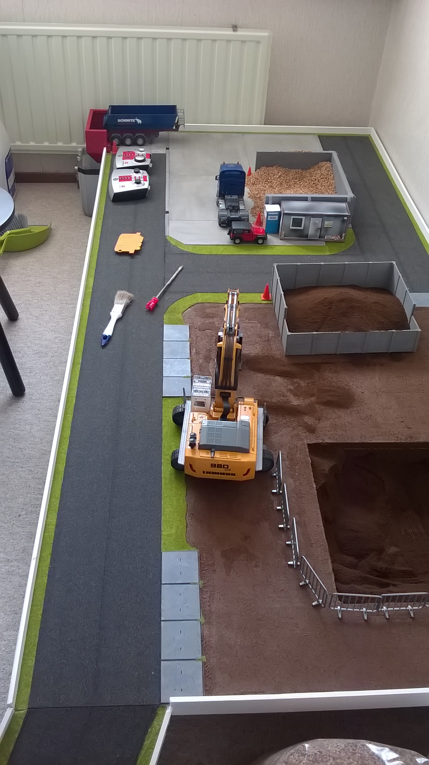 diorama1.jpg