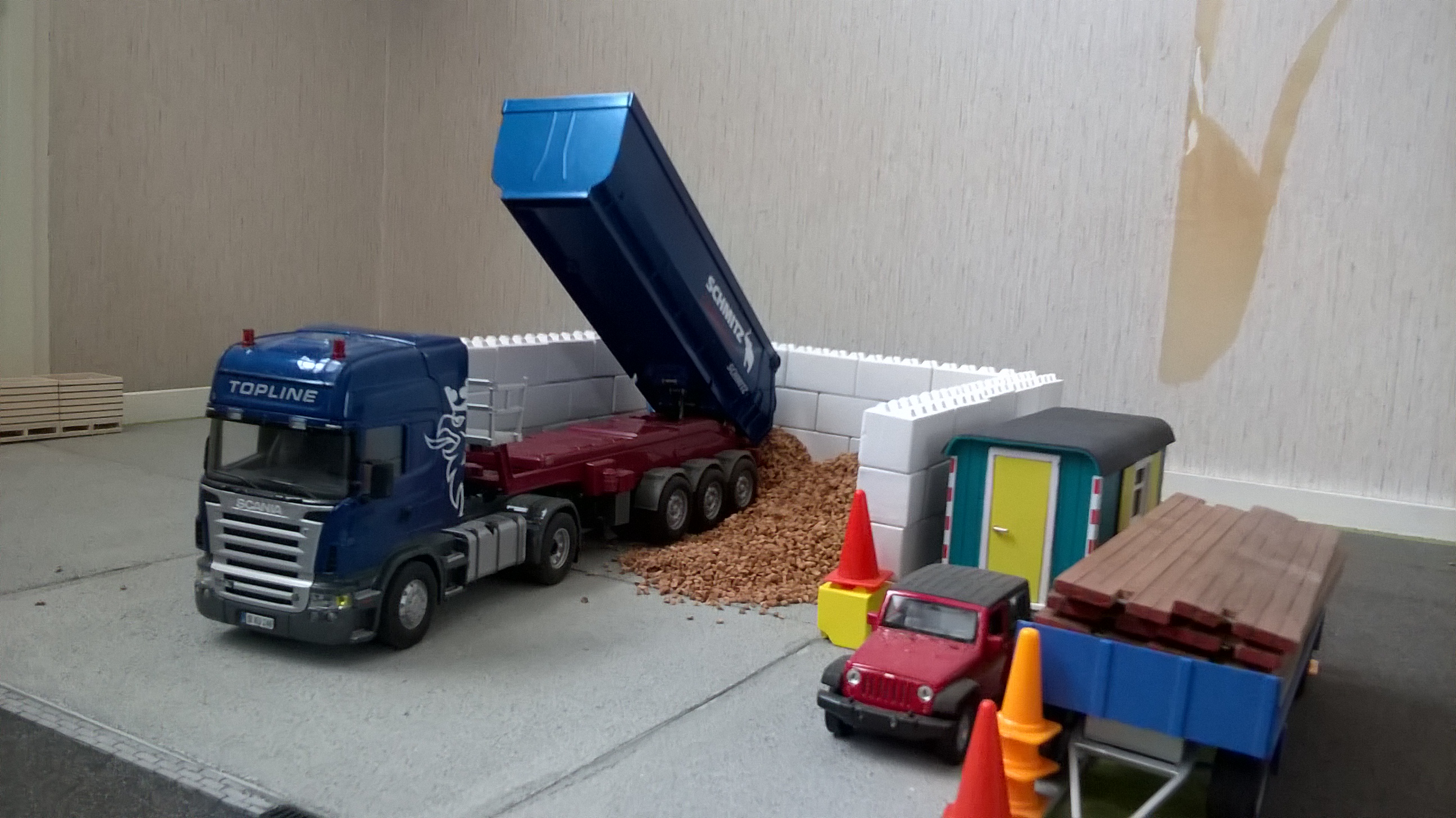 diorama2.jpg