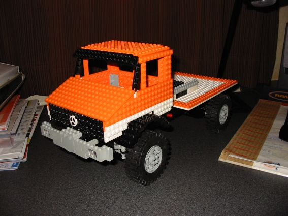unimog.jpg