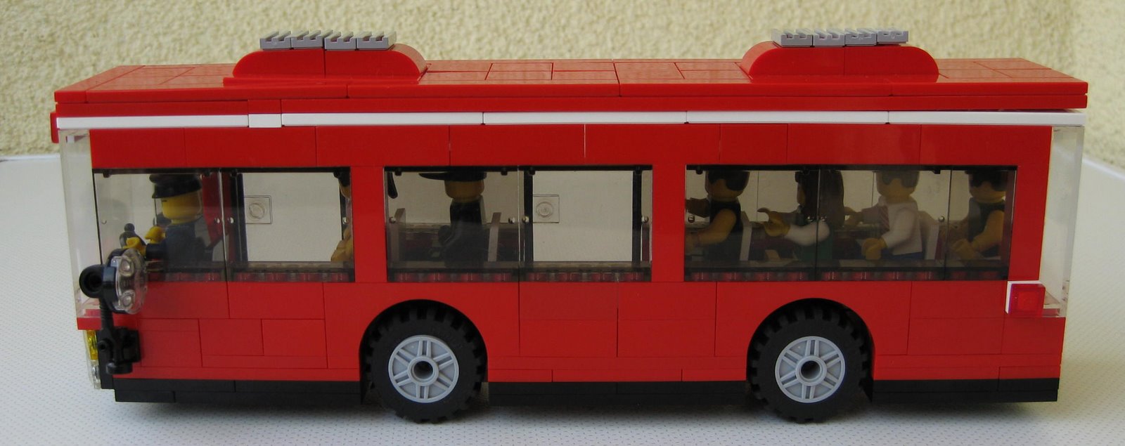 bus_red_7.jpg