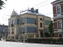 Hause-blu-tan