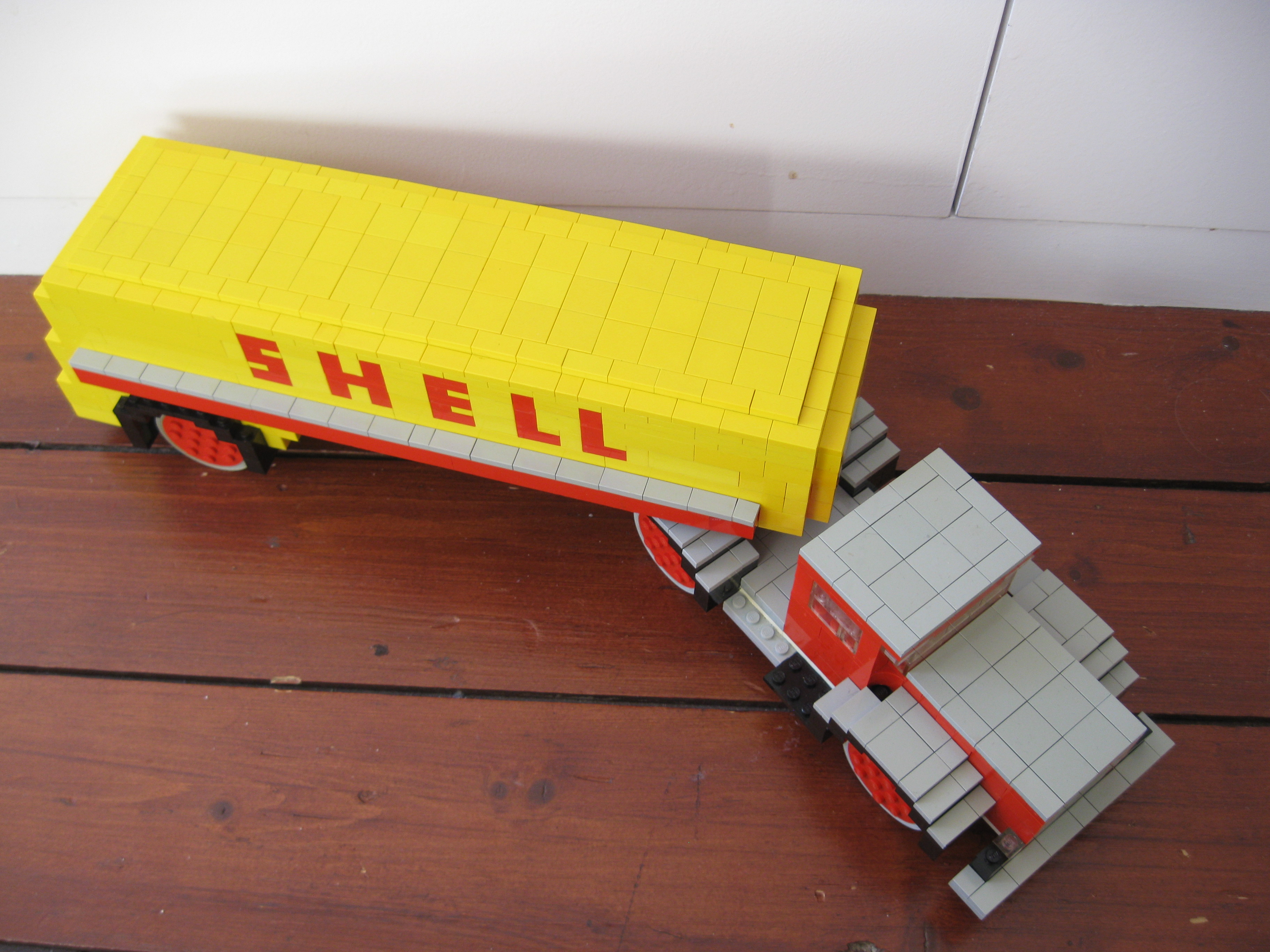 shell_tanker_mid_sixties_topview.jpg