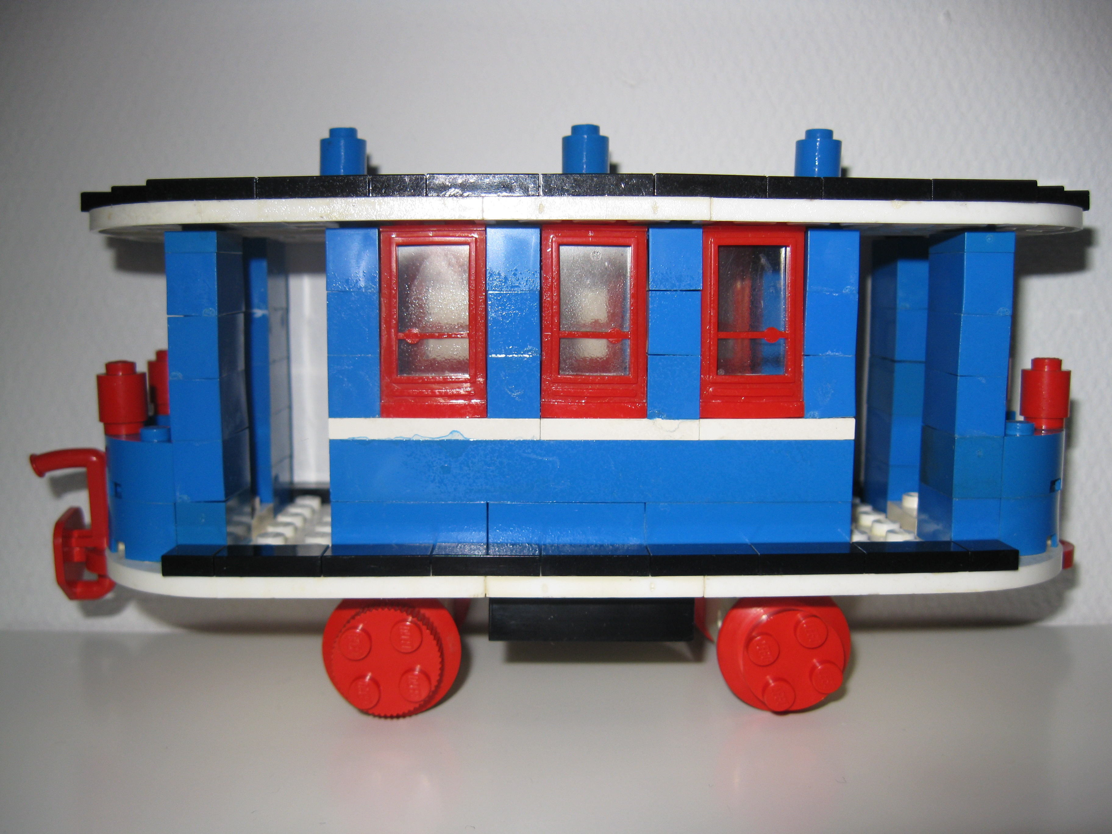 steamlocomotive_set_-_peoples_class_-_side.jpg