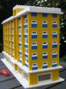 1963_usa_appartment_building_-_side.jpg
