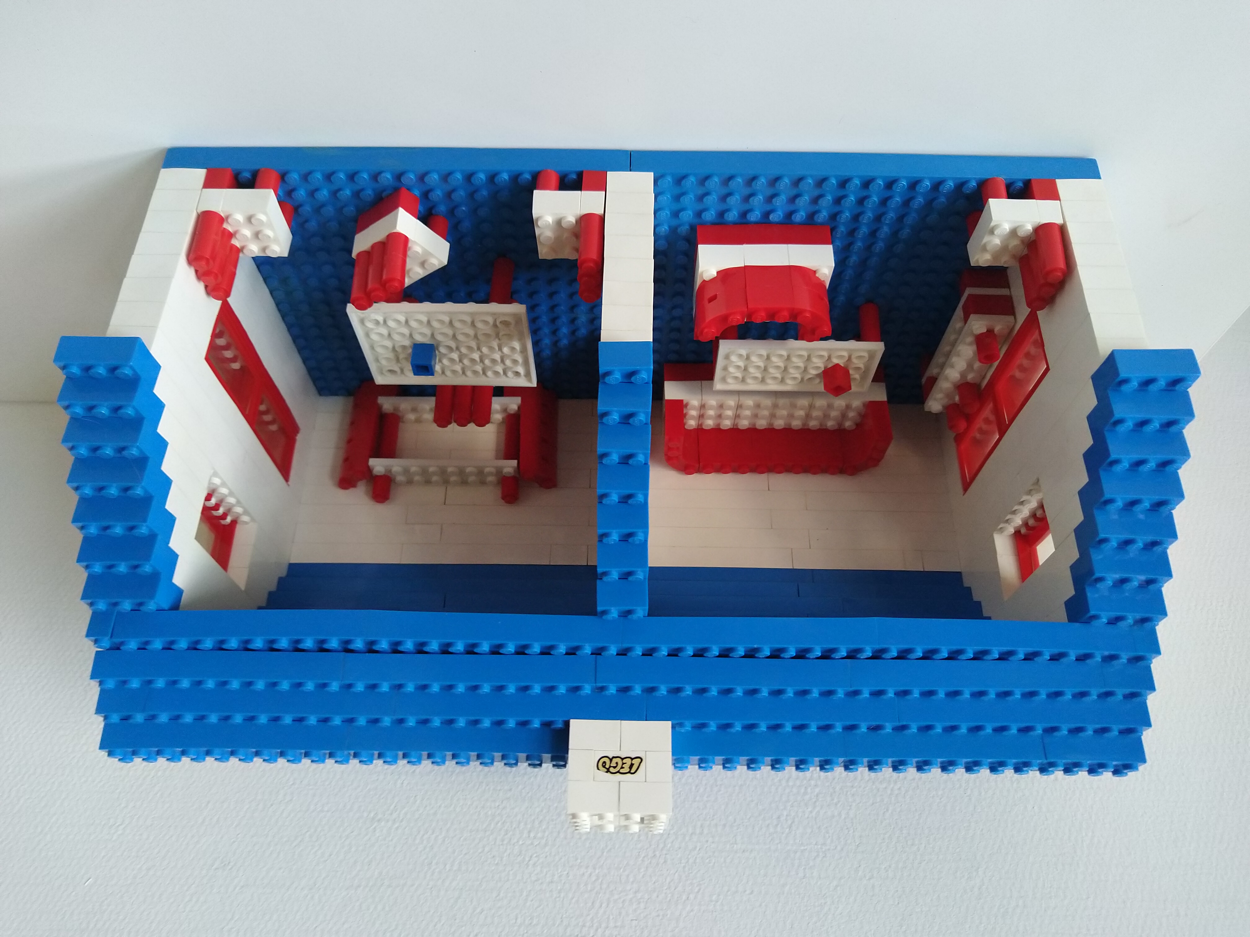 1958_dollhouse_-_front.jpg