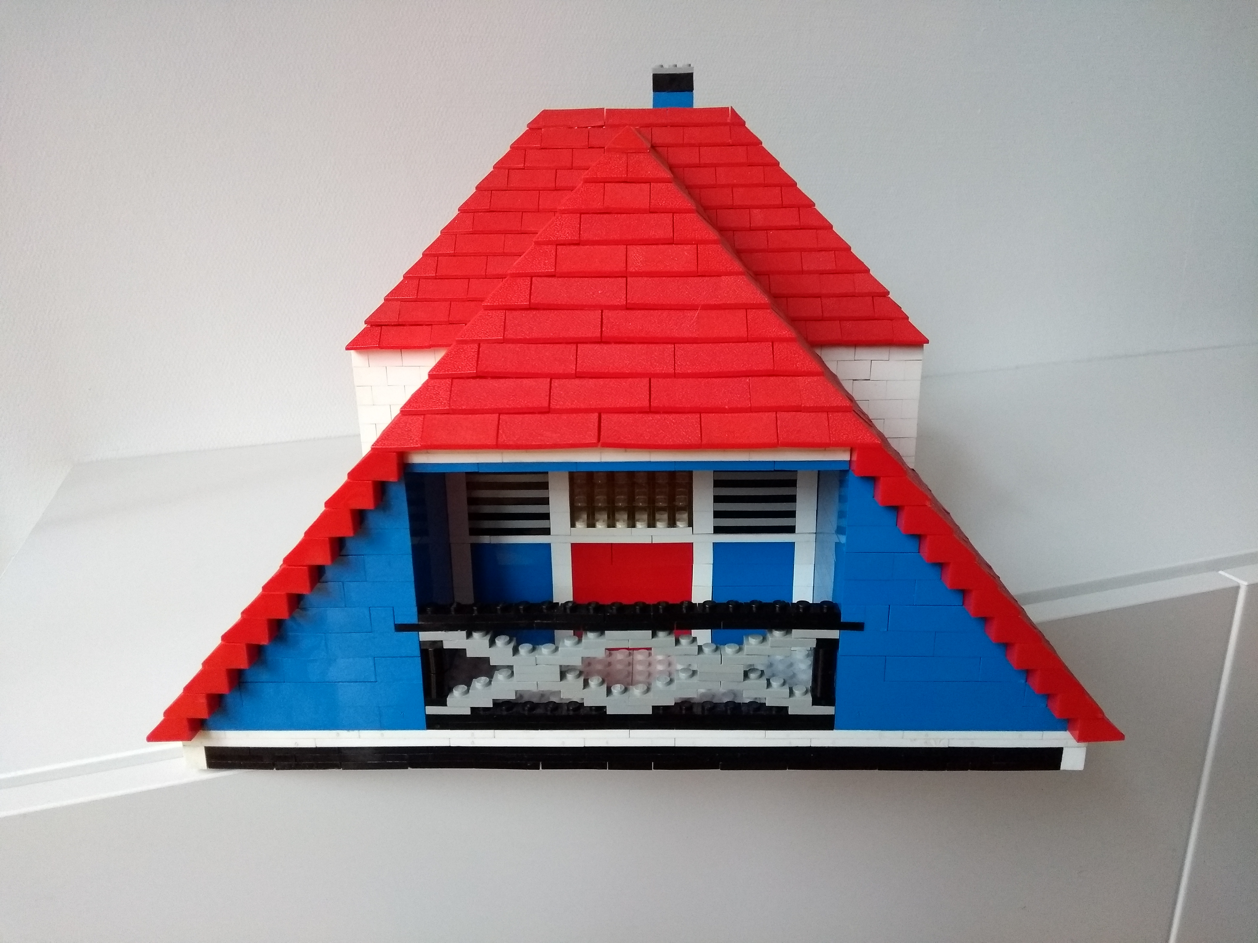 1964_big_italian_house_balcony.jpg