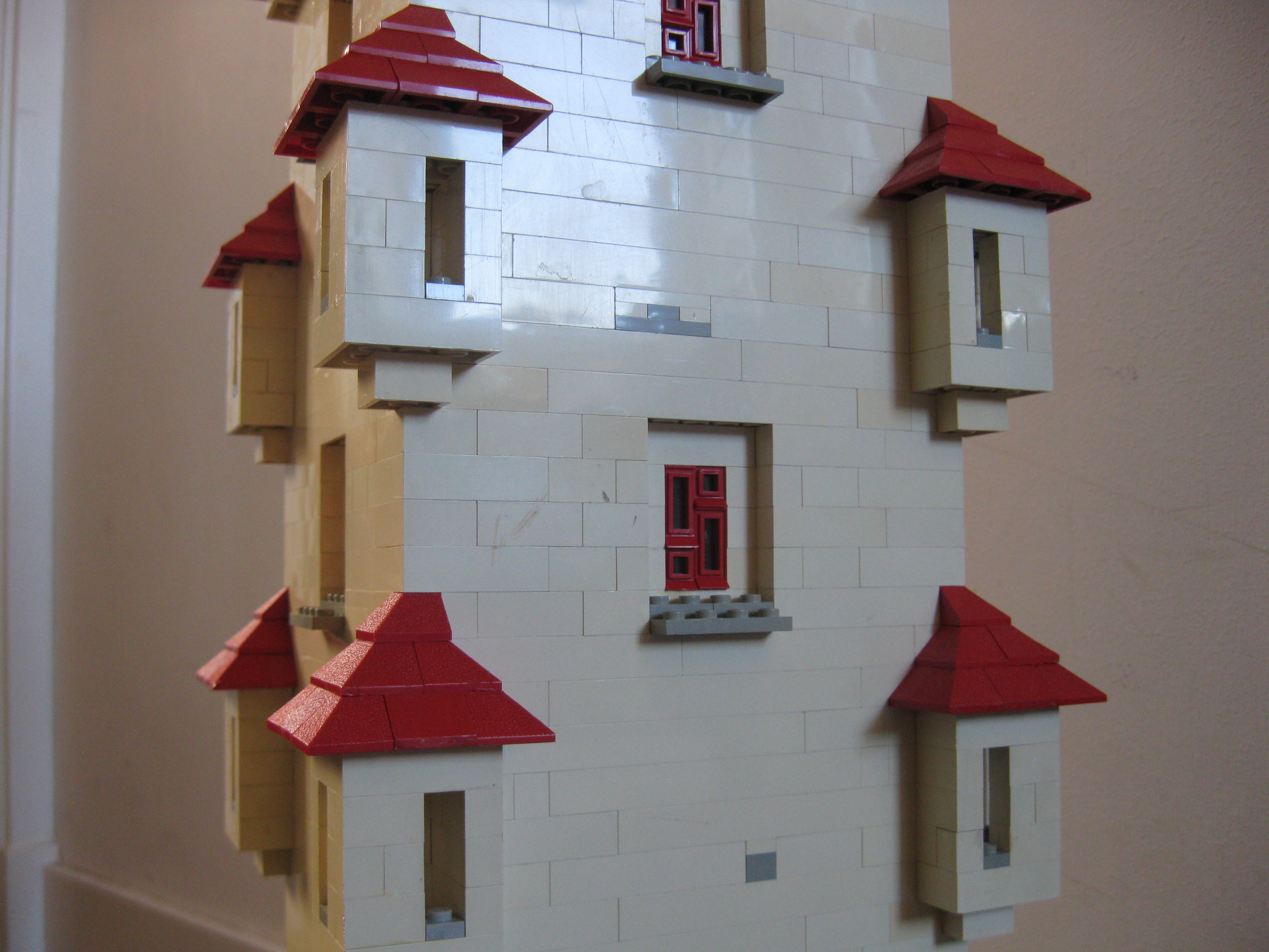 castle_-_detail_middle.jpg