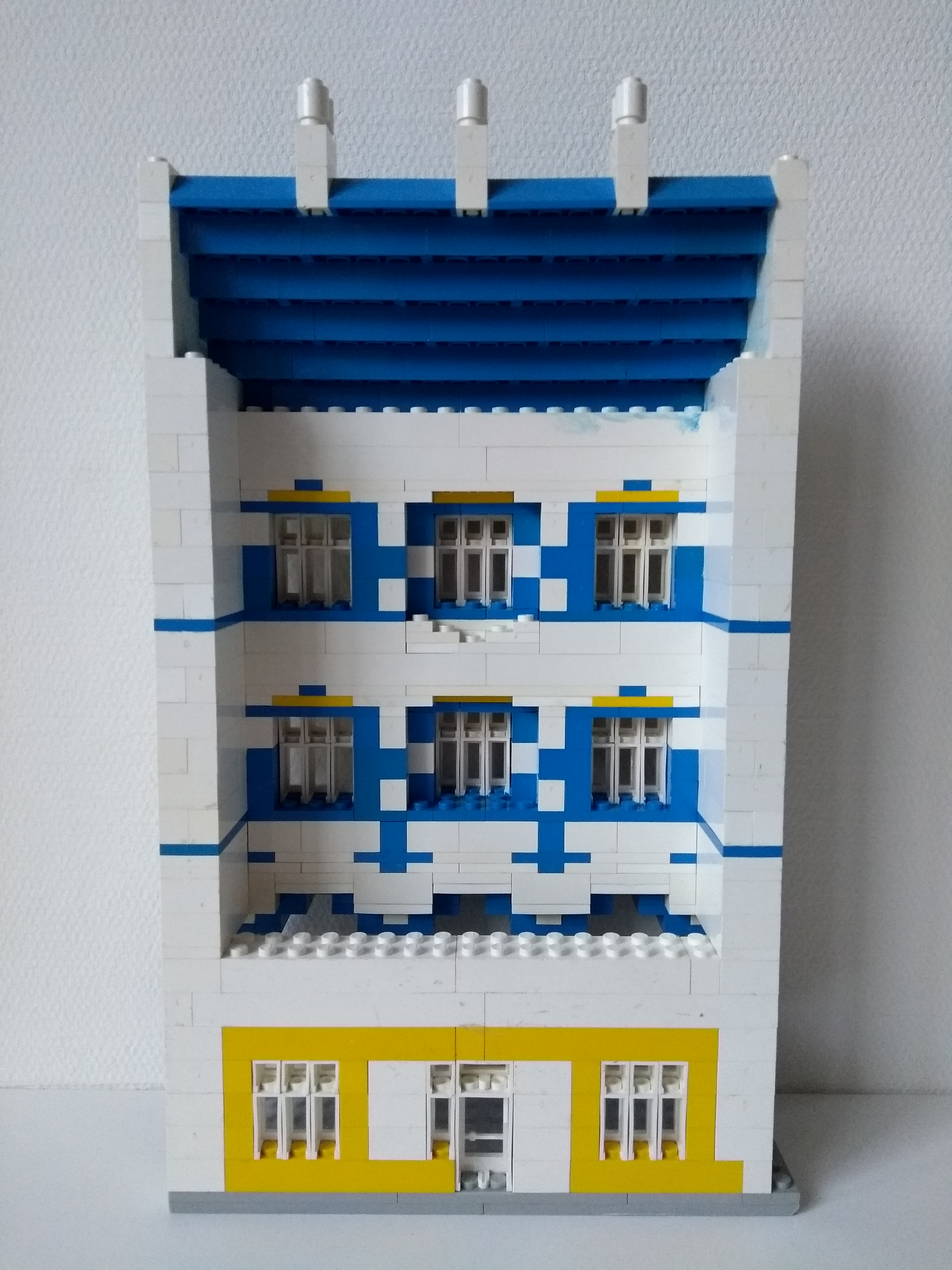 german_streethouse_mid_sixties_-_back.jpg