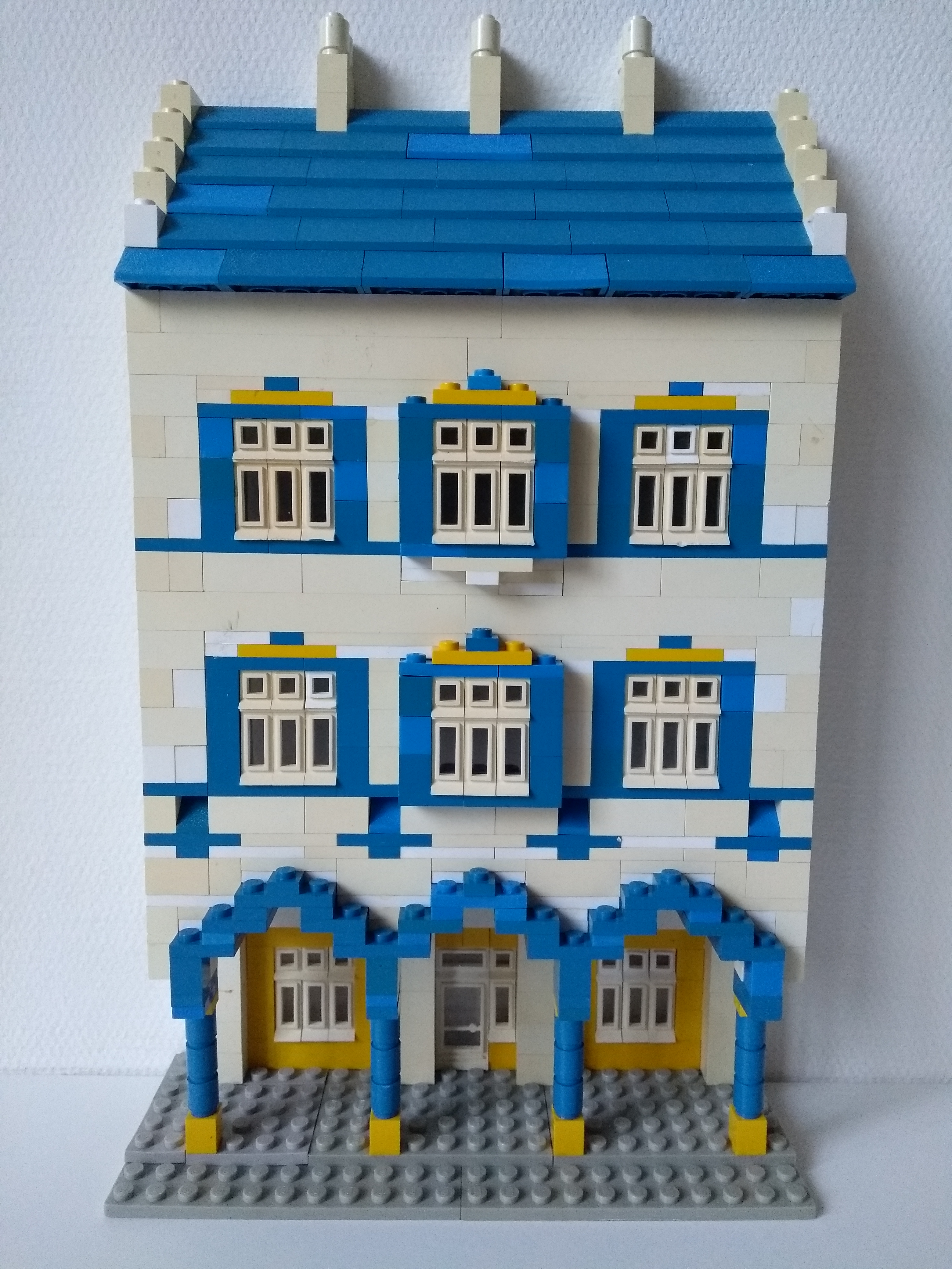 german_streethouse_mid_sixties_-_front.jpg