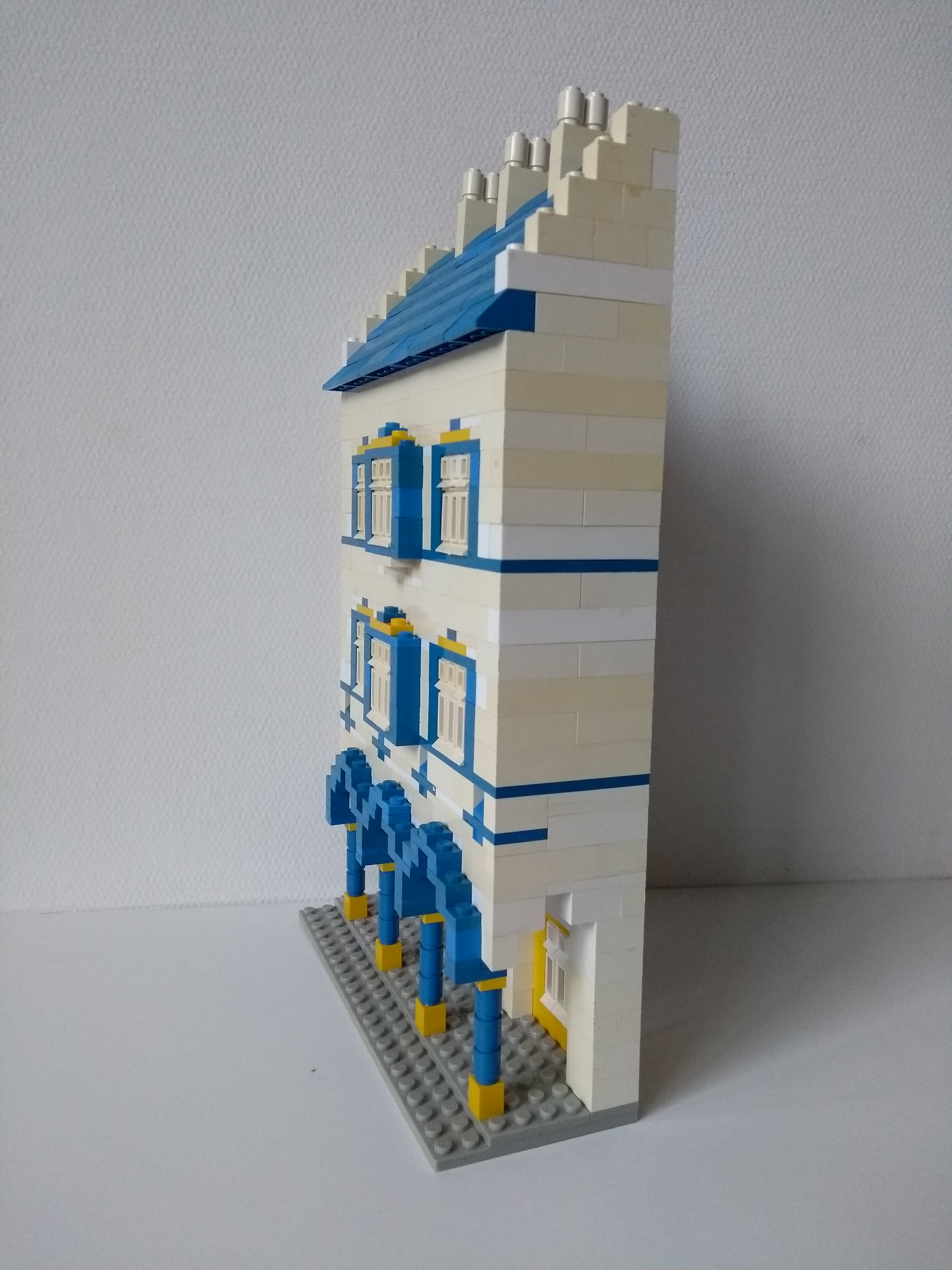 german_streethouse_mid_sixties_-_side.jpg